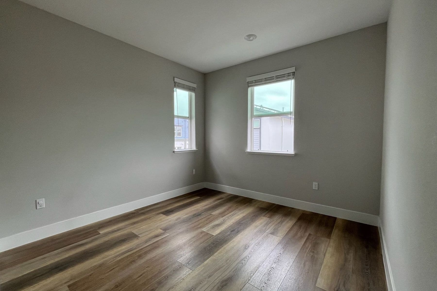 Guest bedroom